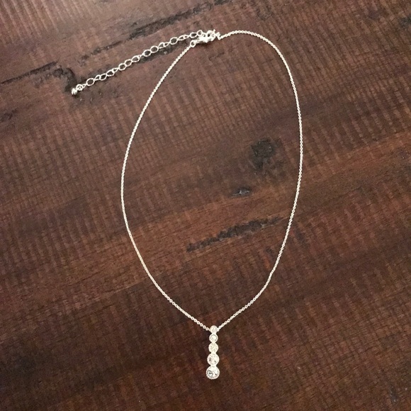 ‼️LAST DAY‼️NIB~Avon Rare Diamonds Necklace - Picture 5 of 8